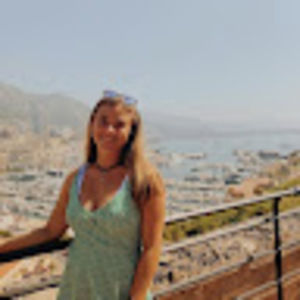 Meet your Posher, Abby